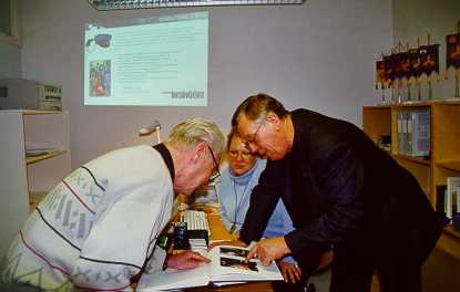 Kolme puheenjohtajaa. Kolme puheenjohtajaa.